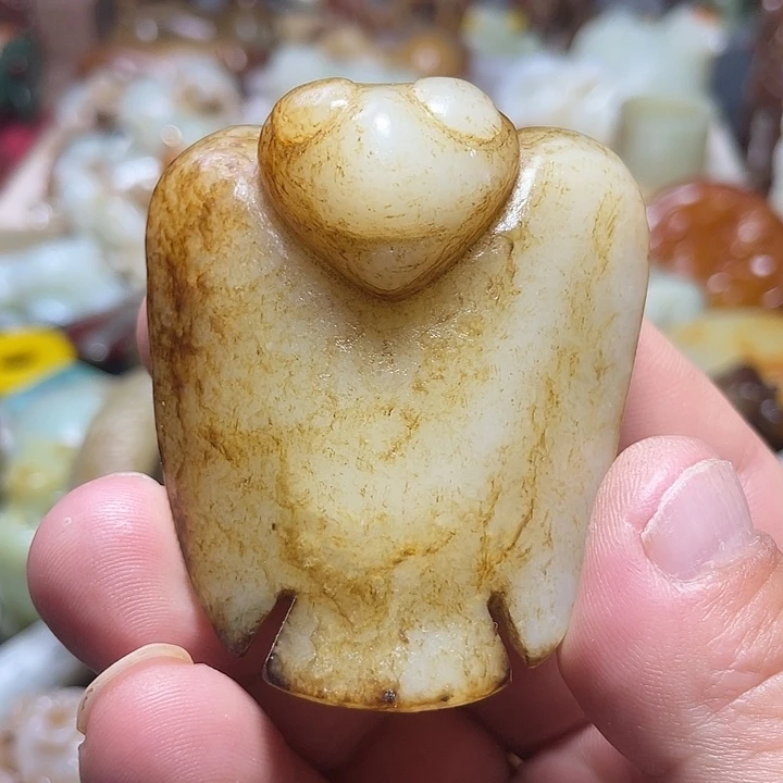 颈饰未镶嵌和田玉（糖玉）