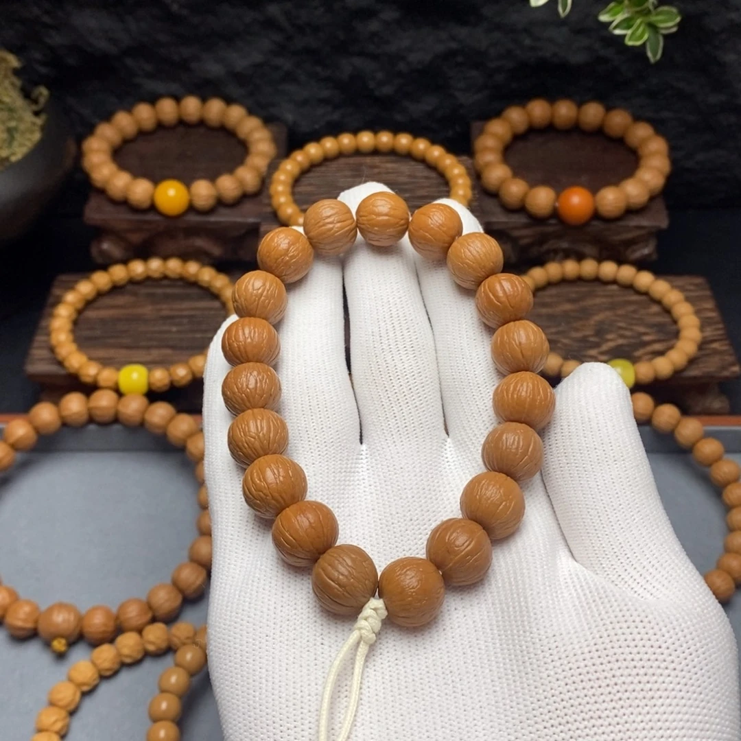 猴头核桃手串聚宝盆