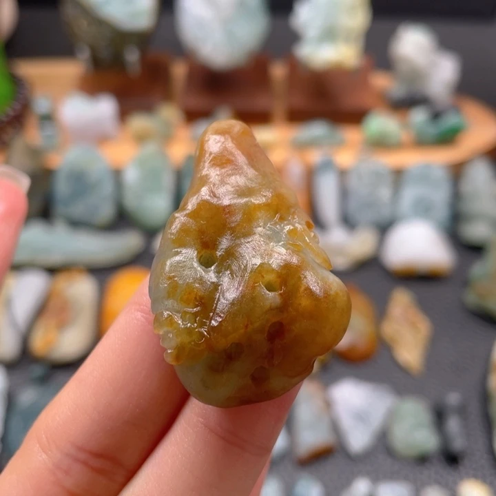 定制翡翠未镶嵌翡翠