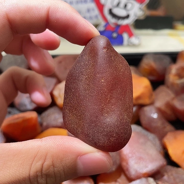 裸石琥珀未镶嵌手把，吊坠