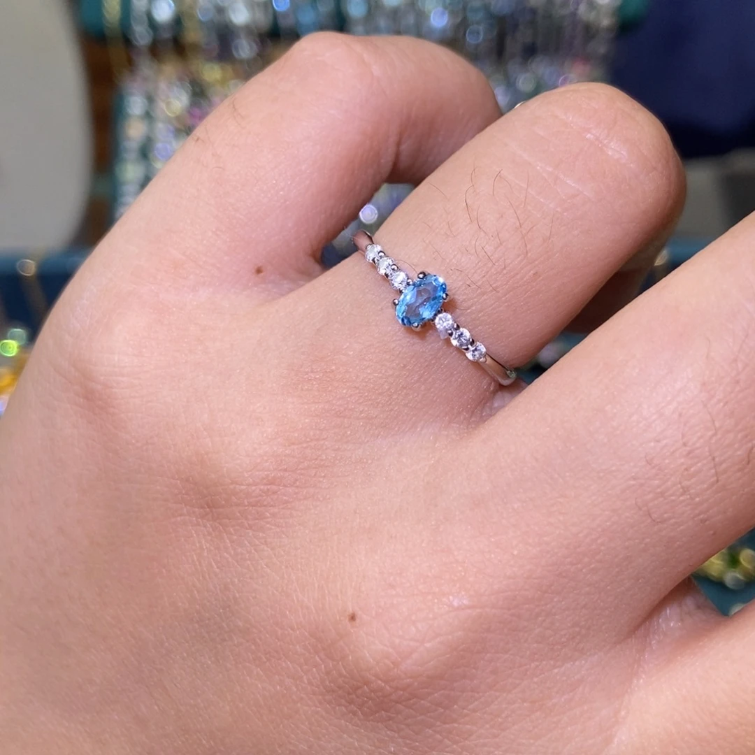 银S925镶嵌戒指托帕石