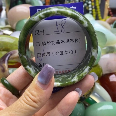 未镶嵌蛇纹石玉手镯