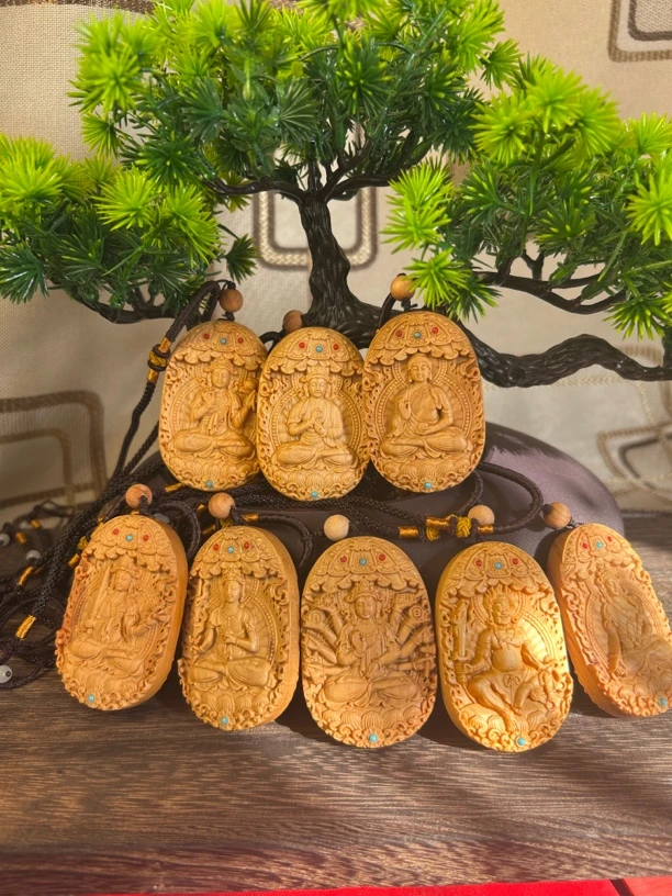 崖柏雕刻十二生肖八大守护牌礼物高档2025新款脖挂守护牌挂件饰品