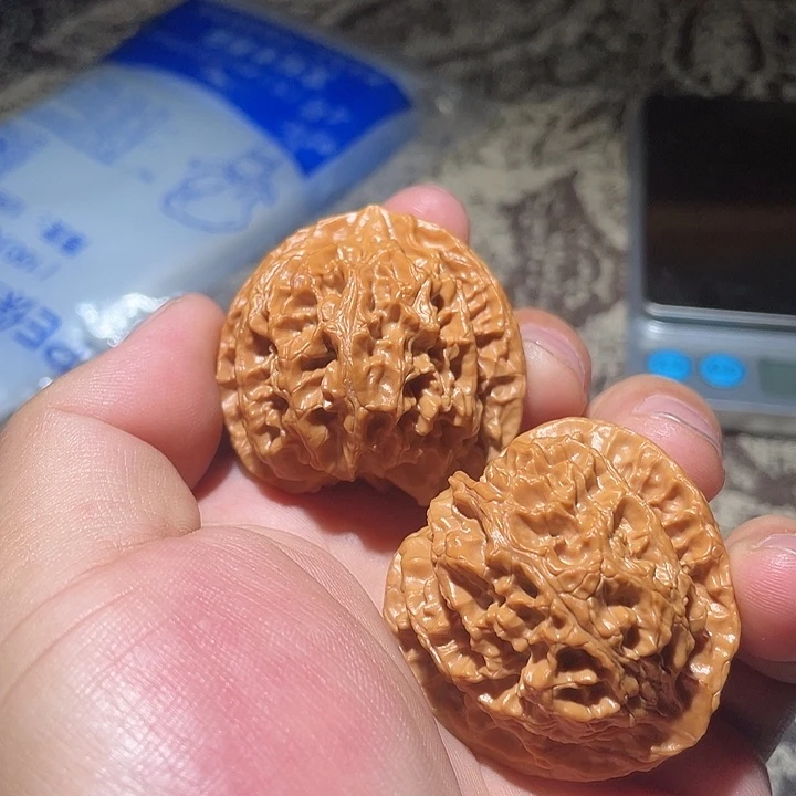 金***s桃核吊坠苹果园41尺