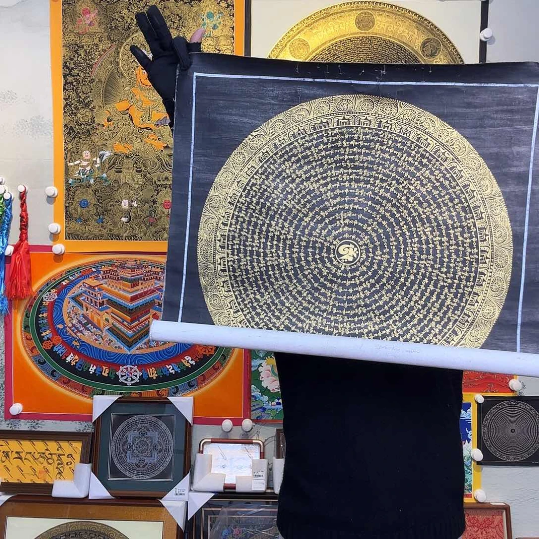 卷轴画纯手绘六字真言唐卡50厘米左右