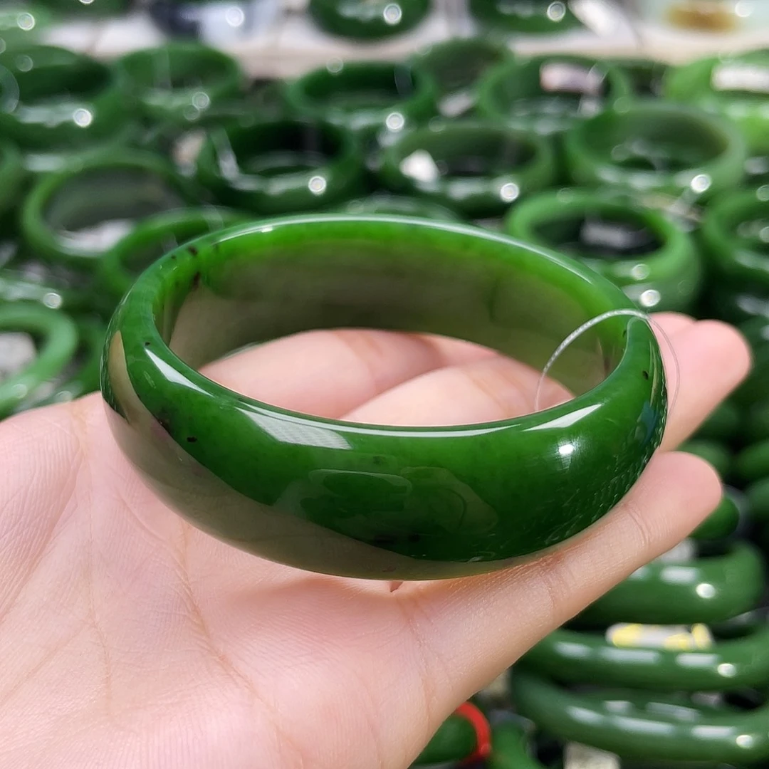 未镶嵌手镯和田玉（碧玉）