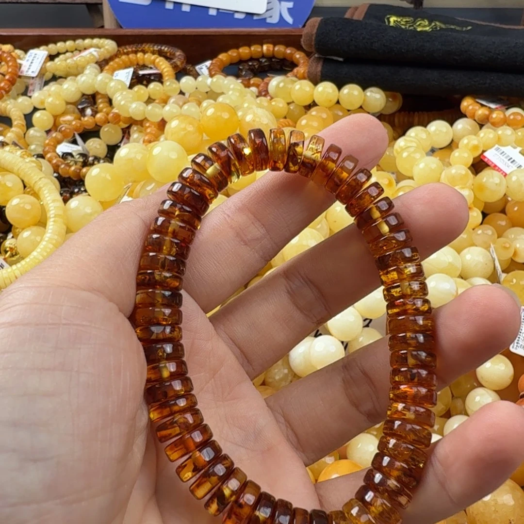 未镶嵌琥珀珠宝奇石