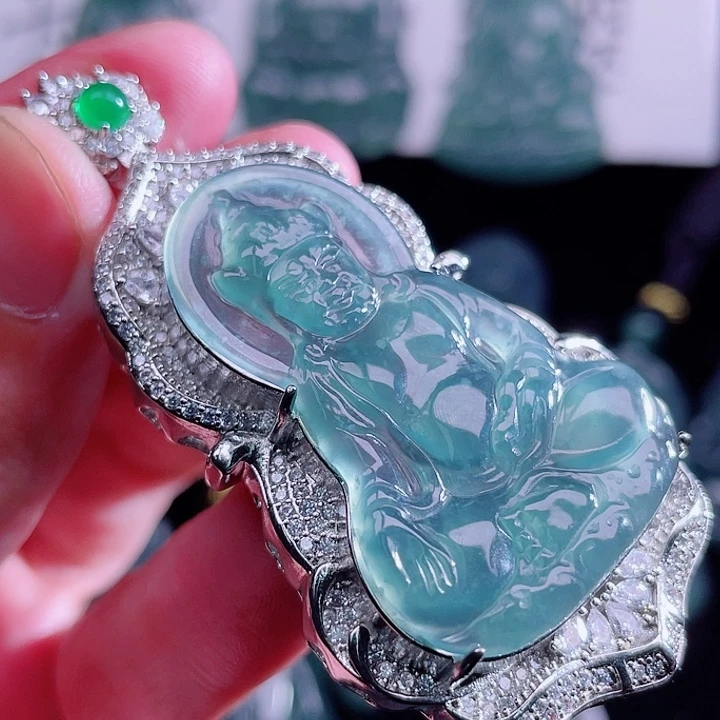 翡翠未镶嵌颈饰9999999999