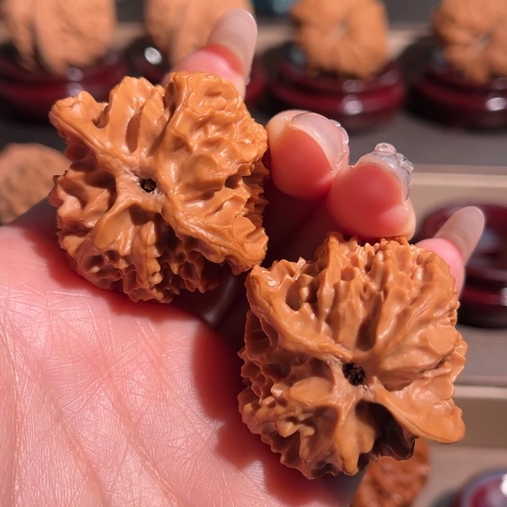 文玩核桃吊坠40苹果园