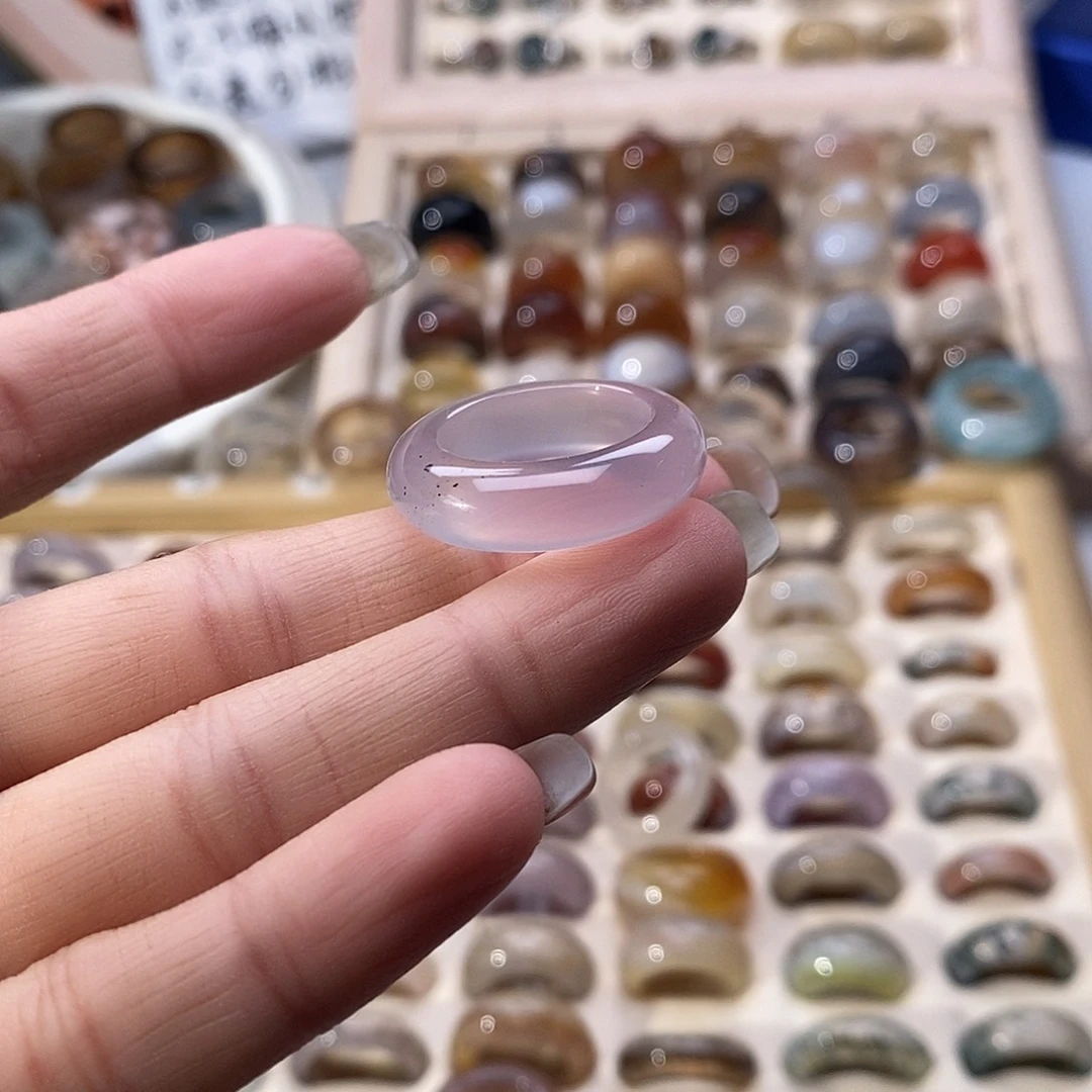 未镶嵌戒指玛瑙/玉髓A 36不退换港17+