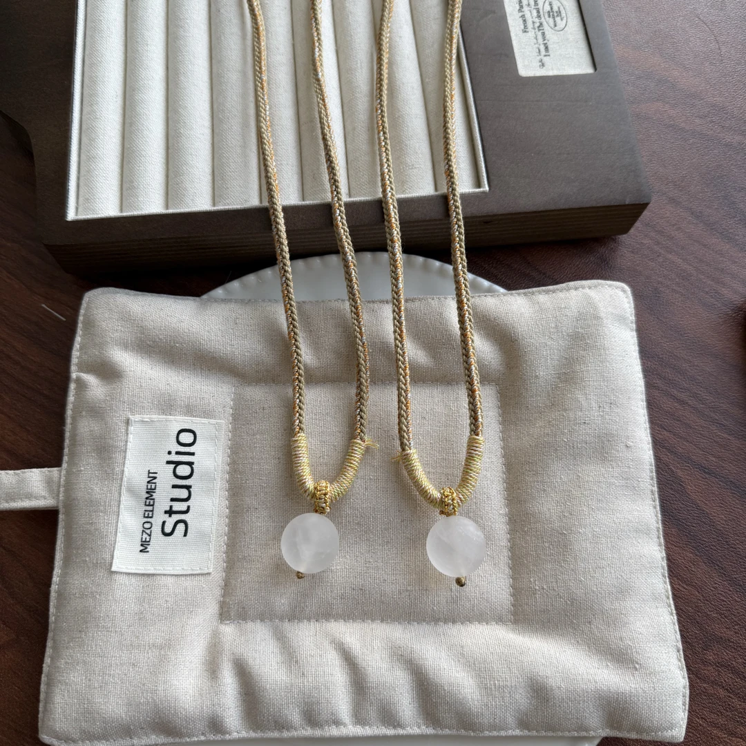 WA101『白露为霜』奶白晶项链 无折扣