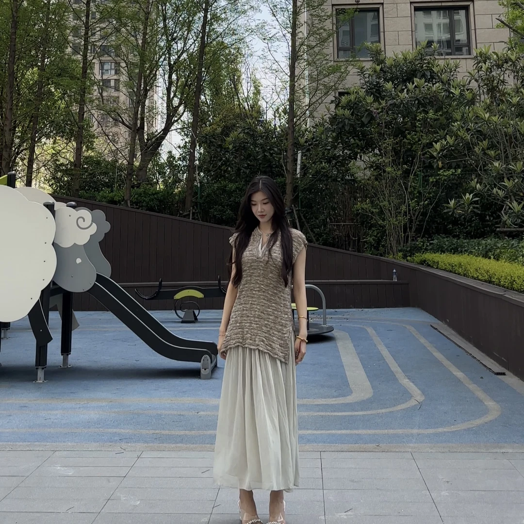 Areis定制 气质连衣裙精致中式女裙 v领显瘦显高飘逸感