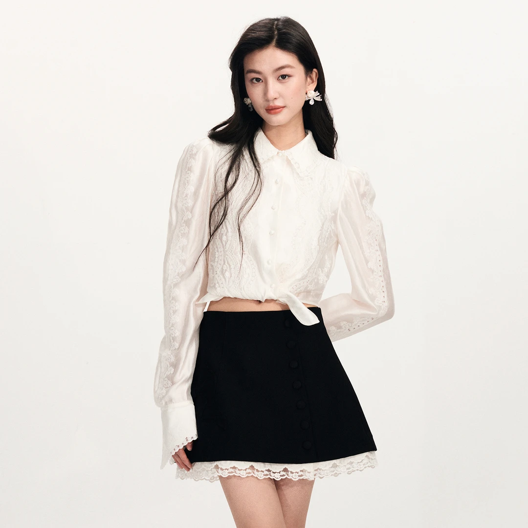 lefame拉飞姆2026早春新品时尚马德拉刺绣缎面打结上衣