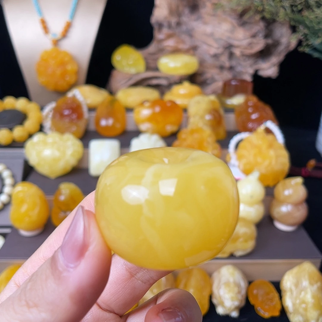 琥珀未镶嵌珠宝奇石