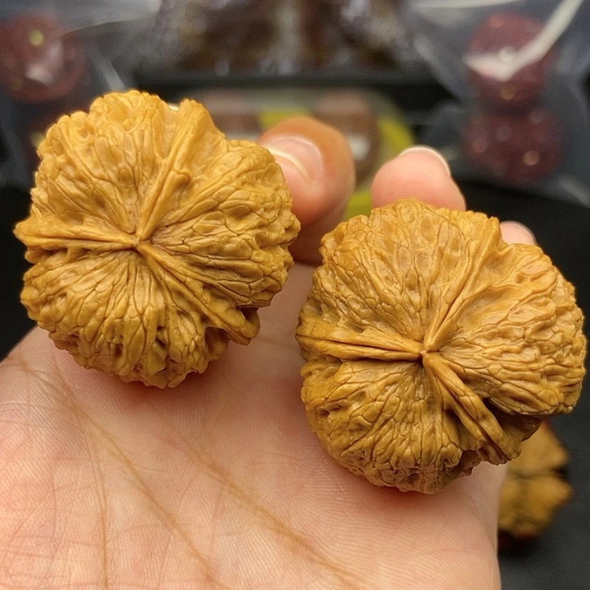 【闪购商品】把件文玩核桃38尺三棱