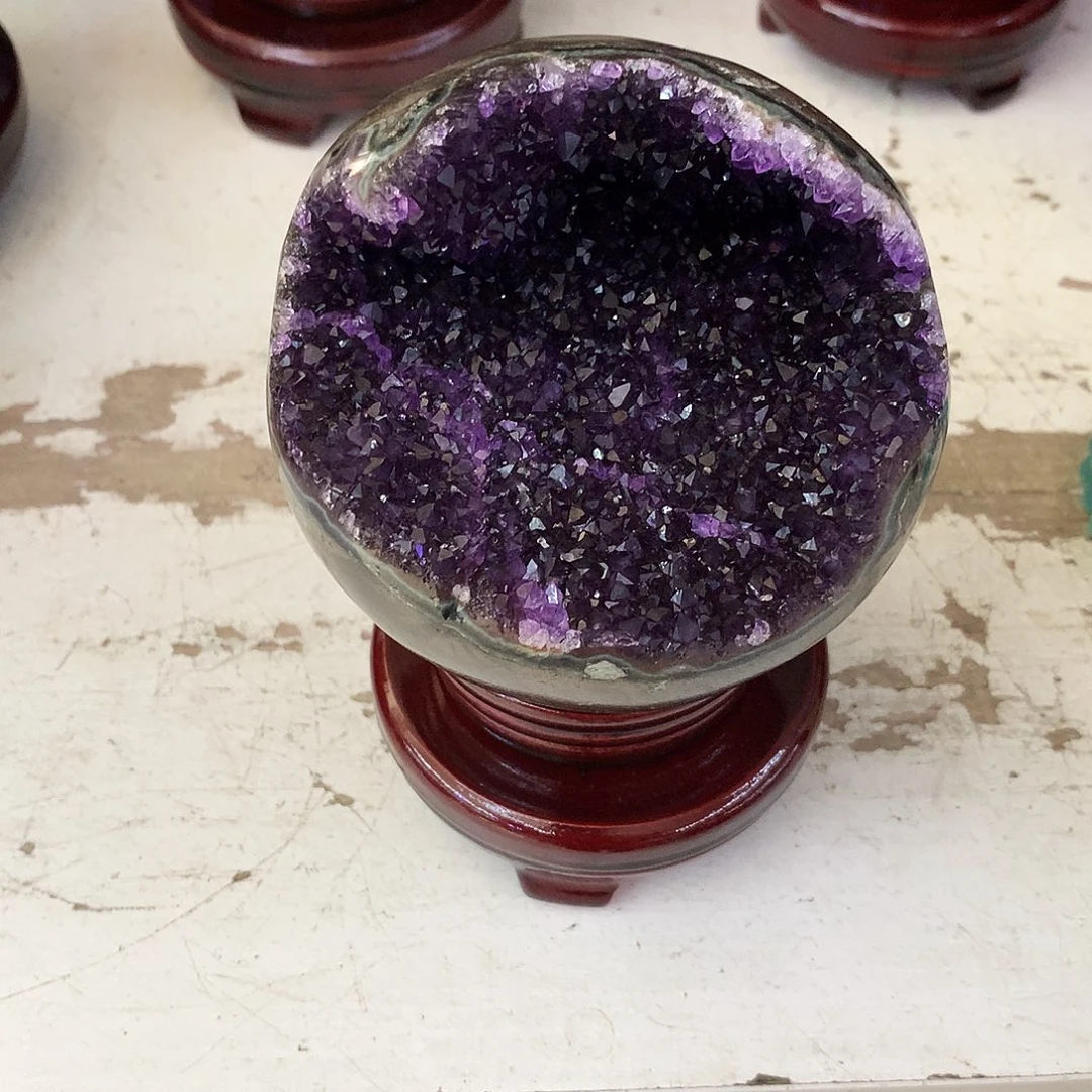 汀***汀未镶嵌水晶大型摆件（非配饰）芳