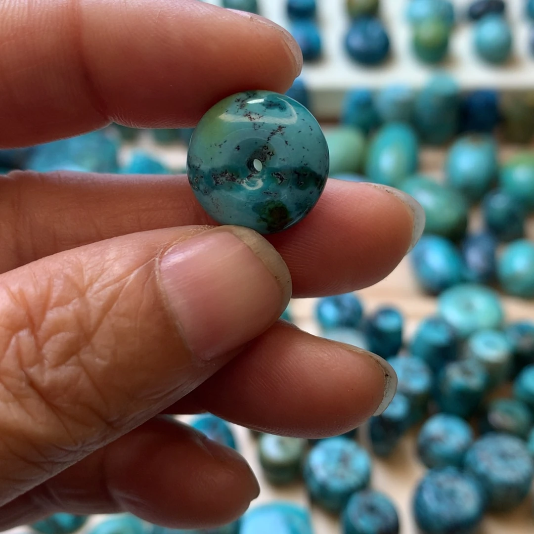 绿松石未镶嵌珠宝奇石