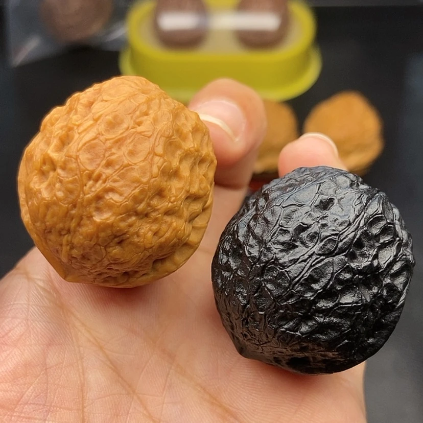 【闪购商品】把件文玩核桃39尺蛇皮元宝