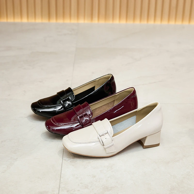 羊皮漆皮单鞋女2025新款春季粗跟方头深口单鞋通勤乐福鞋舒适时尚