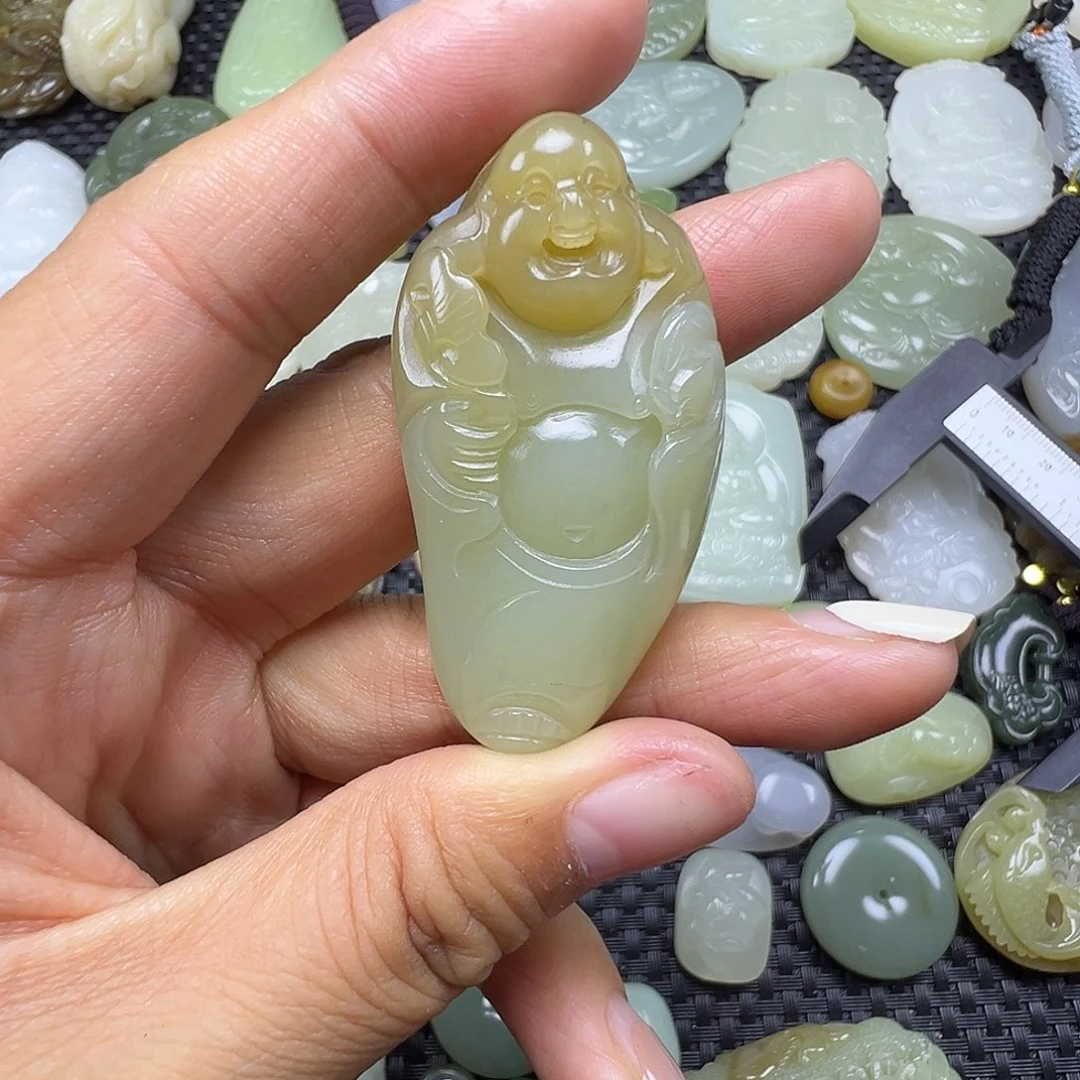 和田玉未镶嵌吊坠(赠链)卡50.7