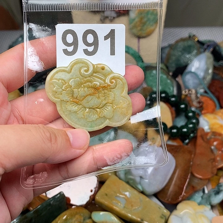 翡翠未镶嵌颈饰鑫*姐翡翠