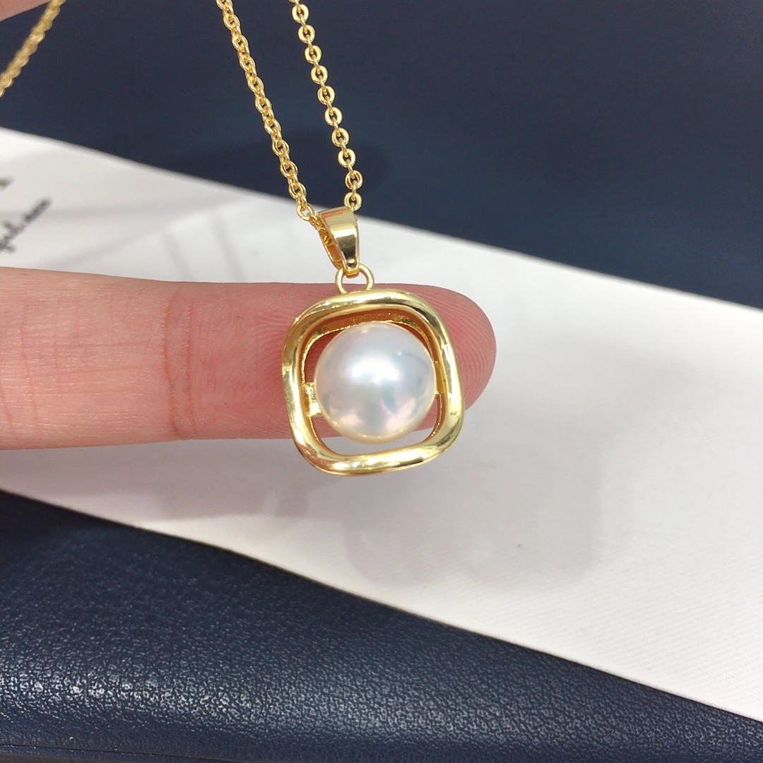 法式简约镂空方块高级感天然淡水珍珠吊坠百搭方形珍珠项链首饰女