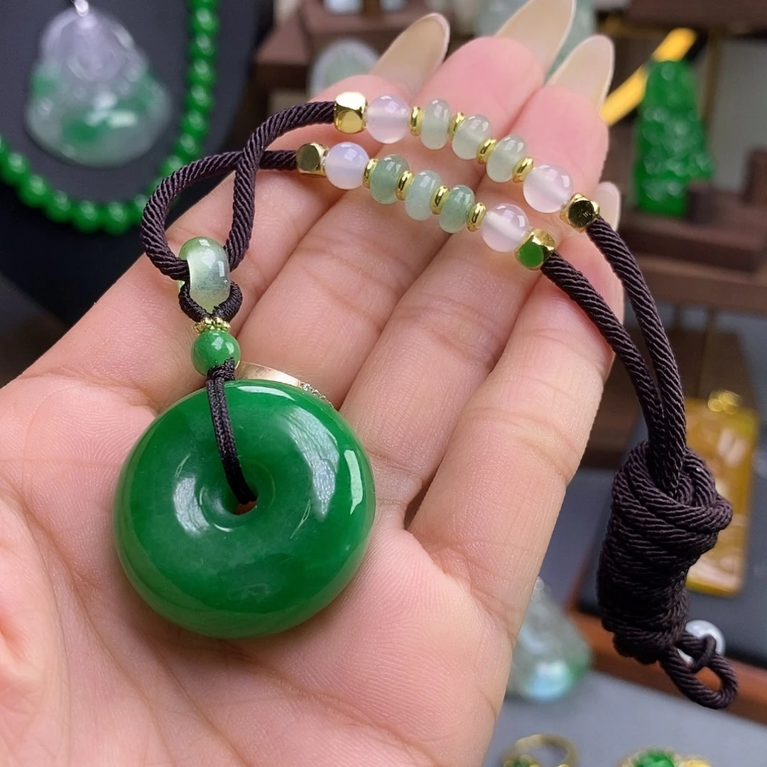 吊坠(赠链)未镶嵌翡翠