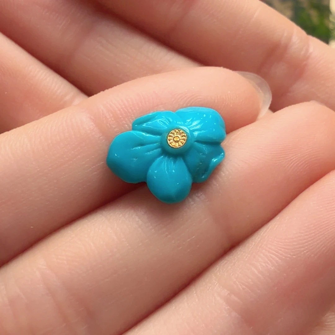 绿松石未镶嵌颈饰