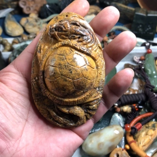 派***星岫岩河磨玉（透闪石质玉）未镶嵌颈饰