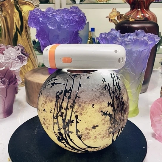 琉璃高度15厘米佛笑花瓶