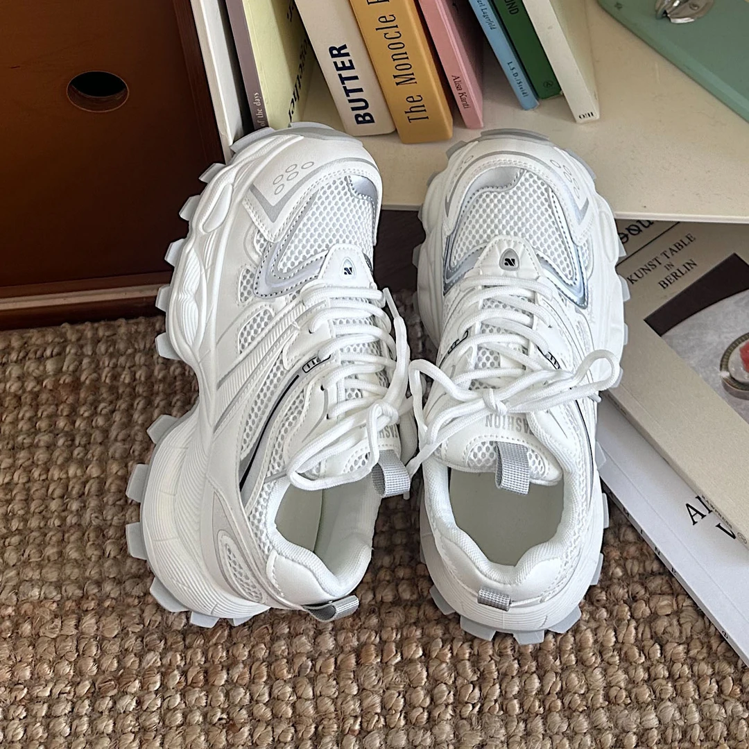 茵茵同款2026新款春秋复古休闲爆款厚底老爹鞋女款增高百搭运动鞋