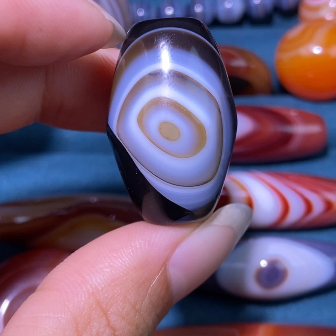 未镶嵌玛瑙/玉髓珠宝奇石