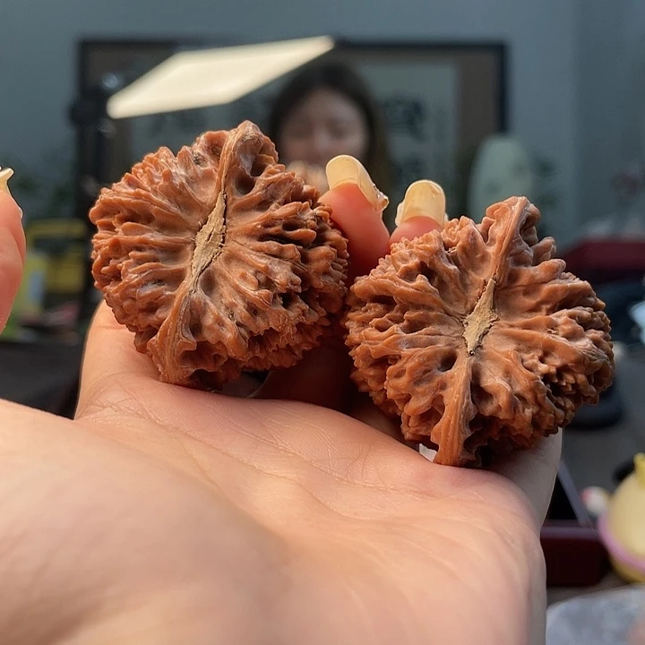 文玩核桃把件C****花满天星