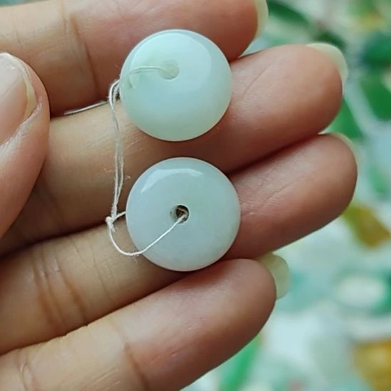 翡翠未镶嵌颈饰19