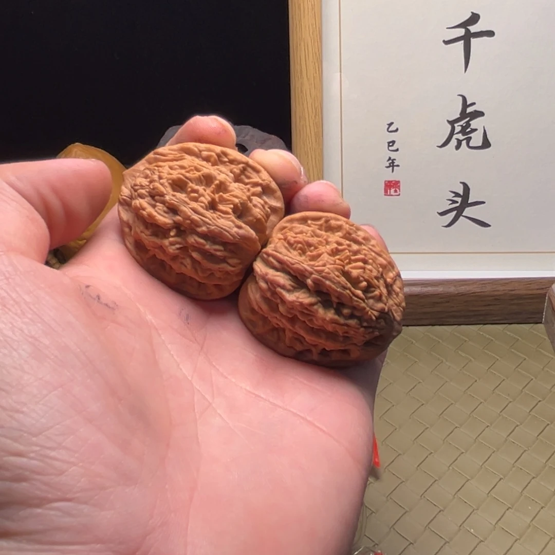 Z***️吊坠文玩核桃虎头