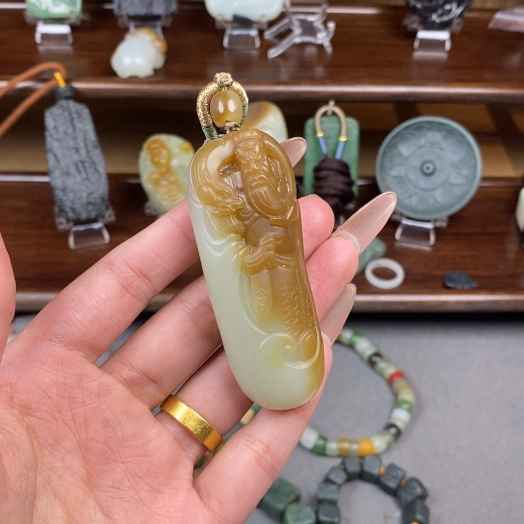 和田玉颈饰未镶嵌梦****落