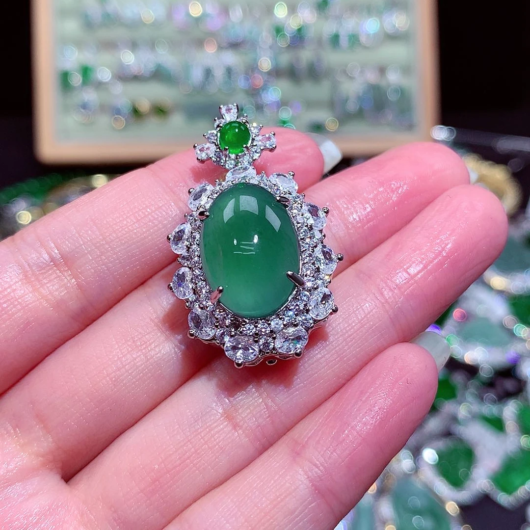 【闪购商品】翡翠吊坠(不含链)未镶嵌
