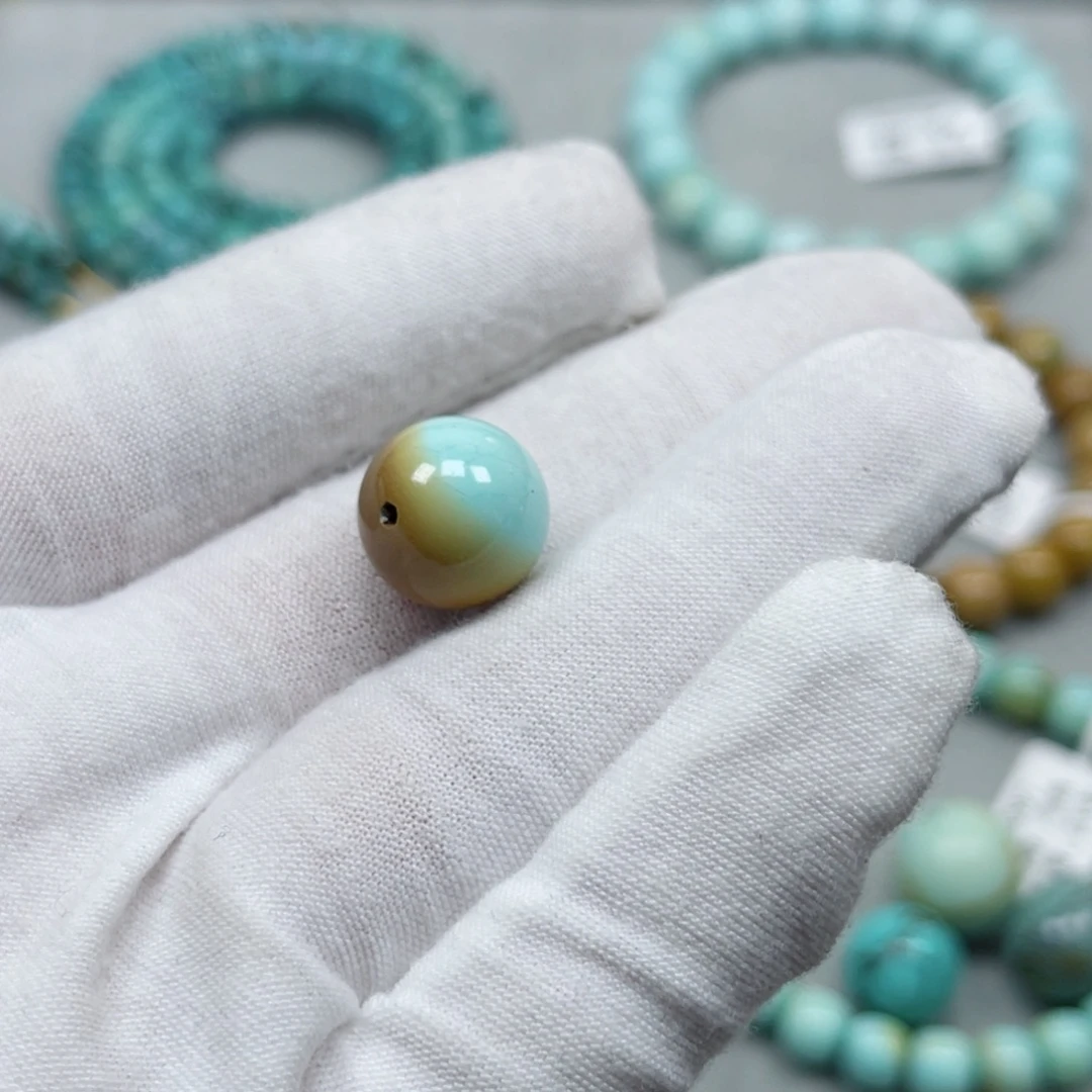 绿松石未镶嵌挂件