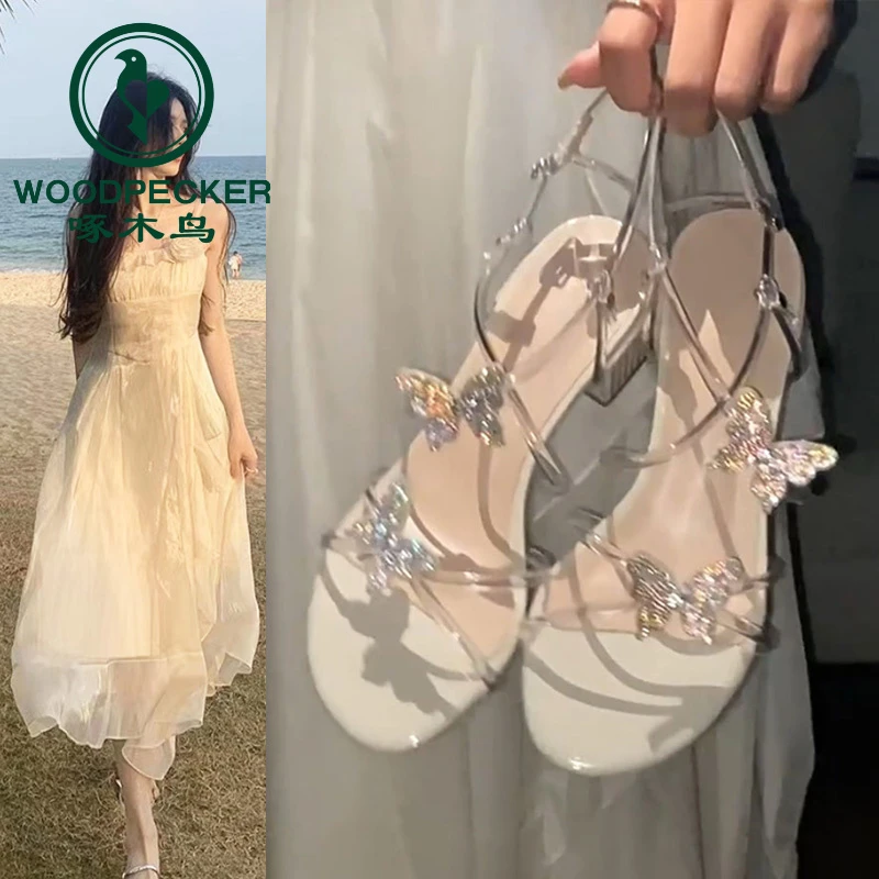 啄木鸟水钻凉鞋女2025新款夏季粗跟时尚仙女风海边度假闪闪高跟鞋