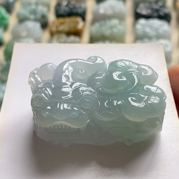 翡翠颈饰未镶嵌天然翡翠貔貅吊坠