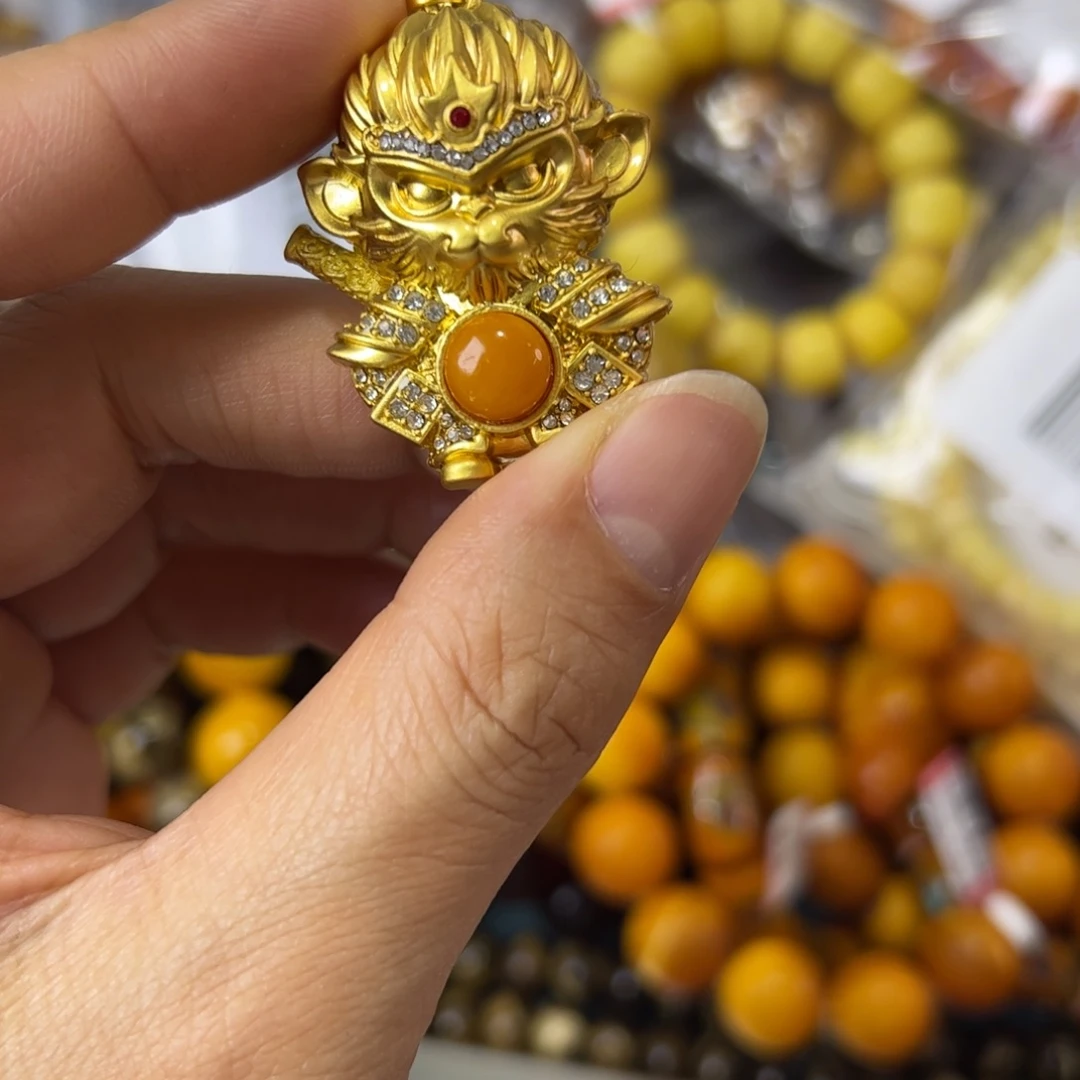 琥珀珠宝奇石未镶嵌