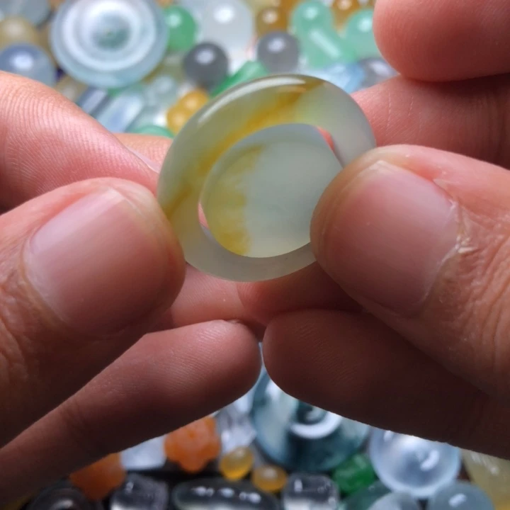 未镶嵌定制翡翠挂件