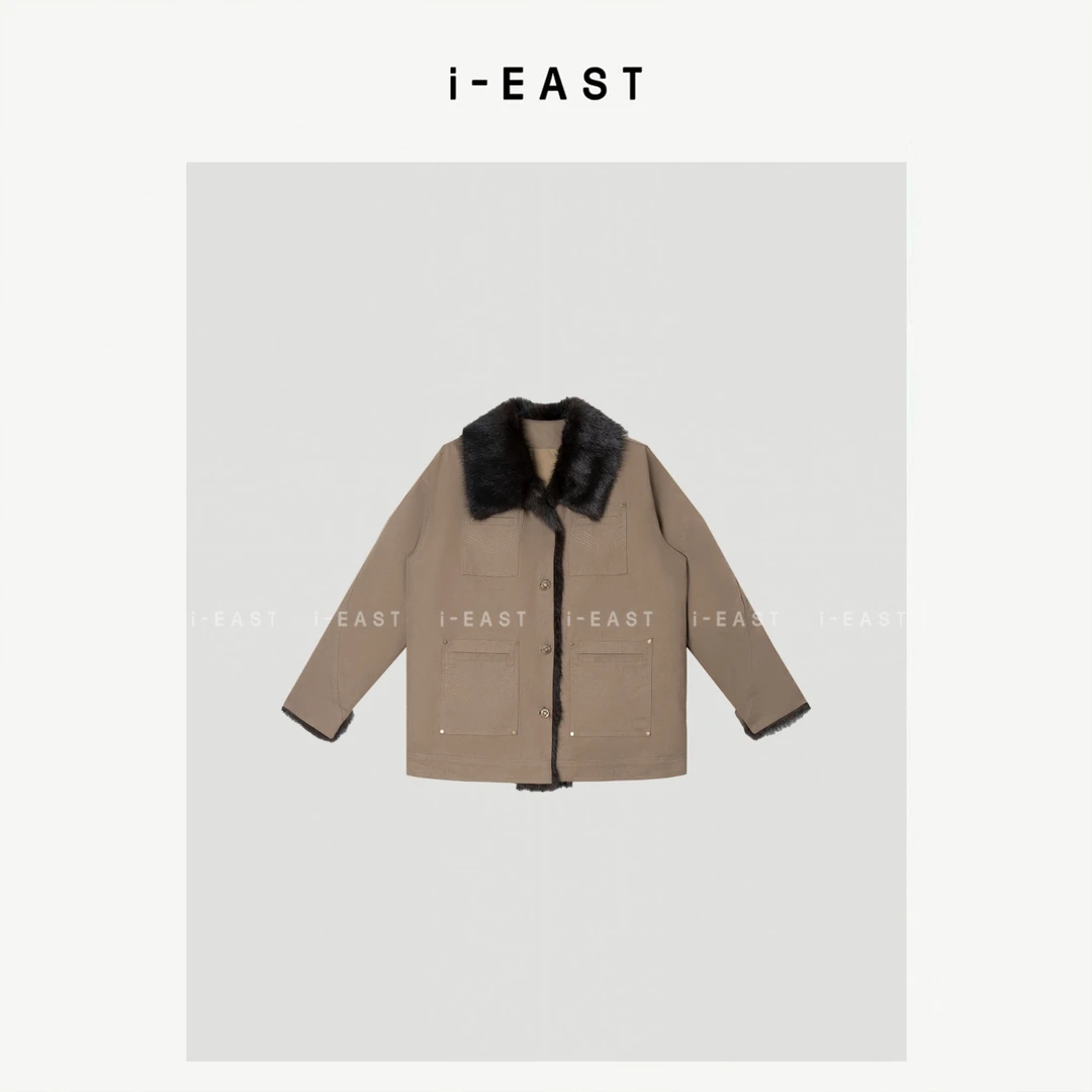 i-EAST 冷萃曼特宁~秋冬毛毛领极简双口袋羽绒服外套-5D YR5457