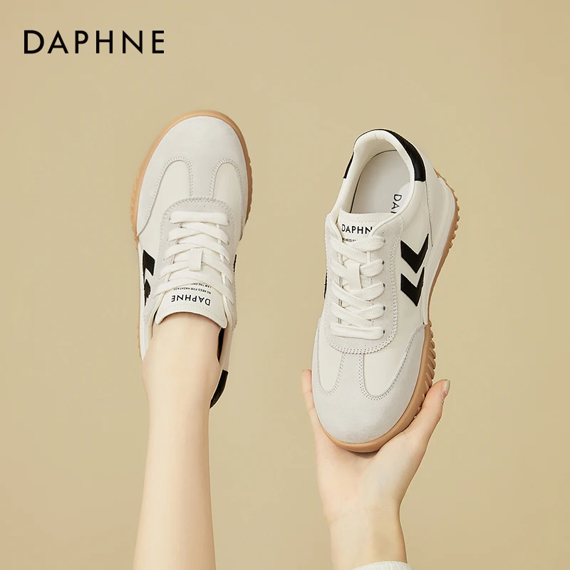 达芙妮内增高德训鞋女春季2025新款厚底跑步运动鞋轻便百搭休闲鞋