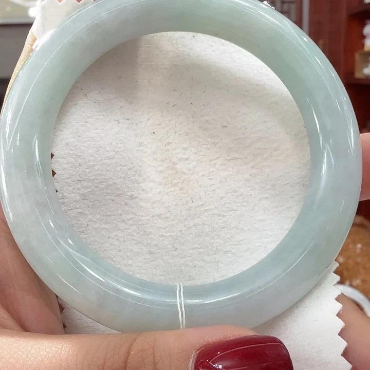 翡翠未镶嵌手镯圆条（56.6）