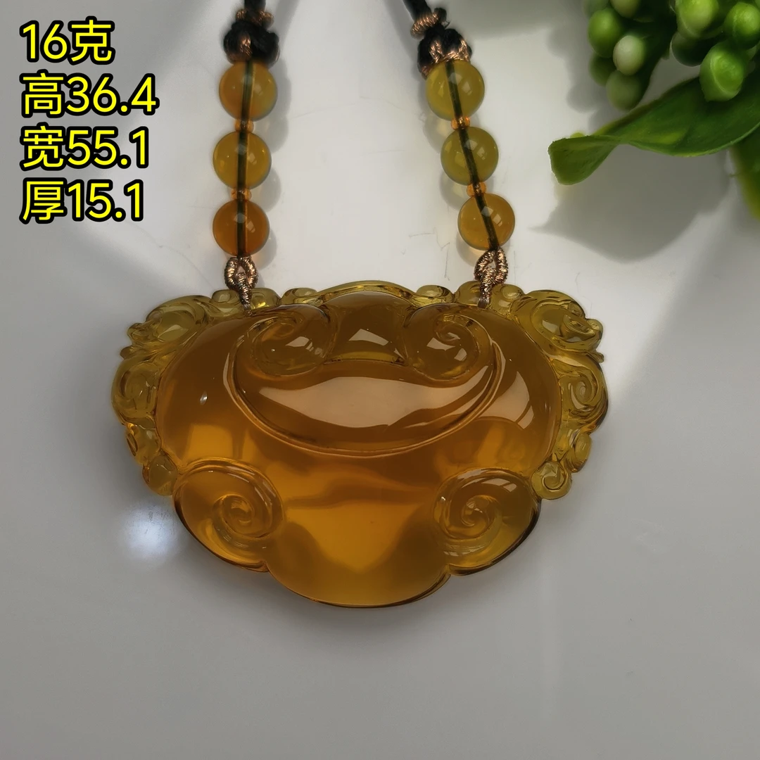 【月光琥珀】16克缅甸琥珀绿茶净水仿古龙如意锁吊坠
