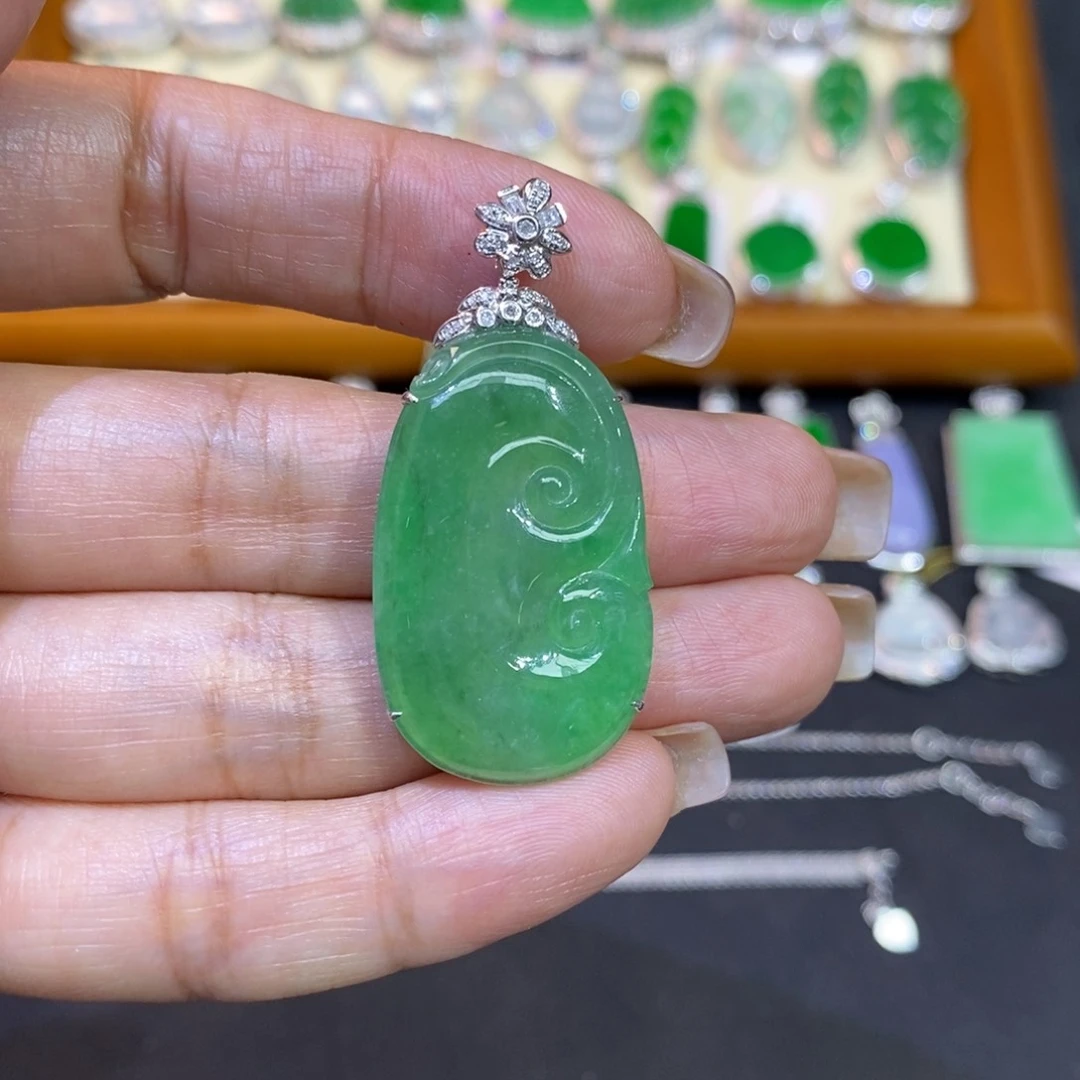 翡翠18K金镶嵌吊坠(不含链)吊坠