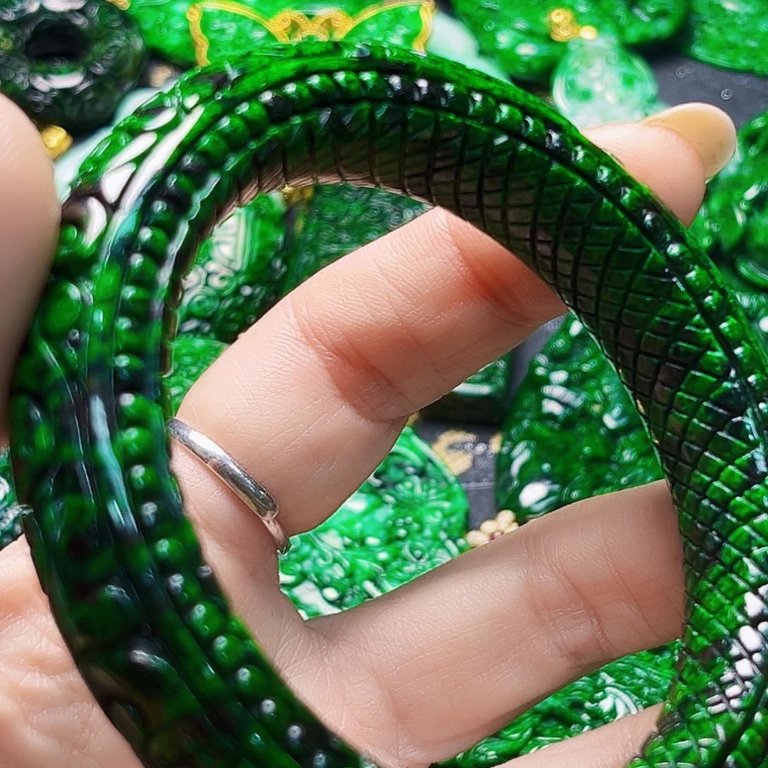 颈饰银S925镶嵌翡翠瑶*