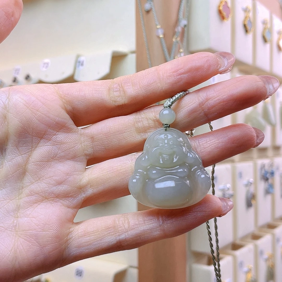 小***帽和田玉未镶嵌吊坠(赠链)