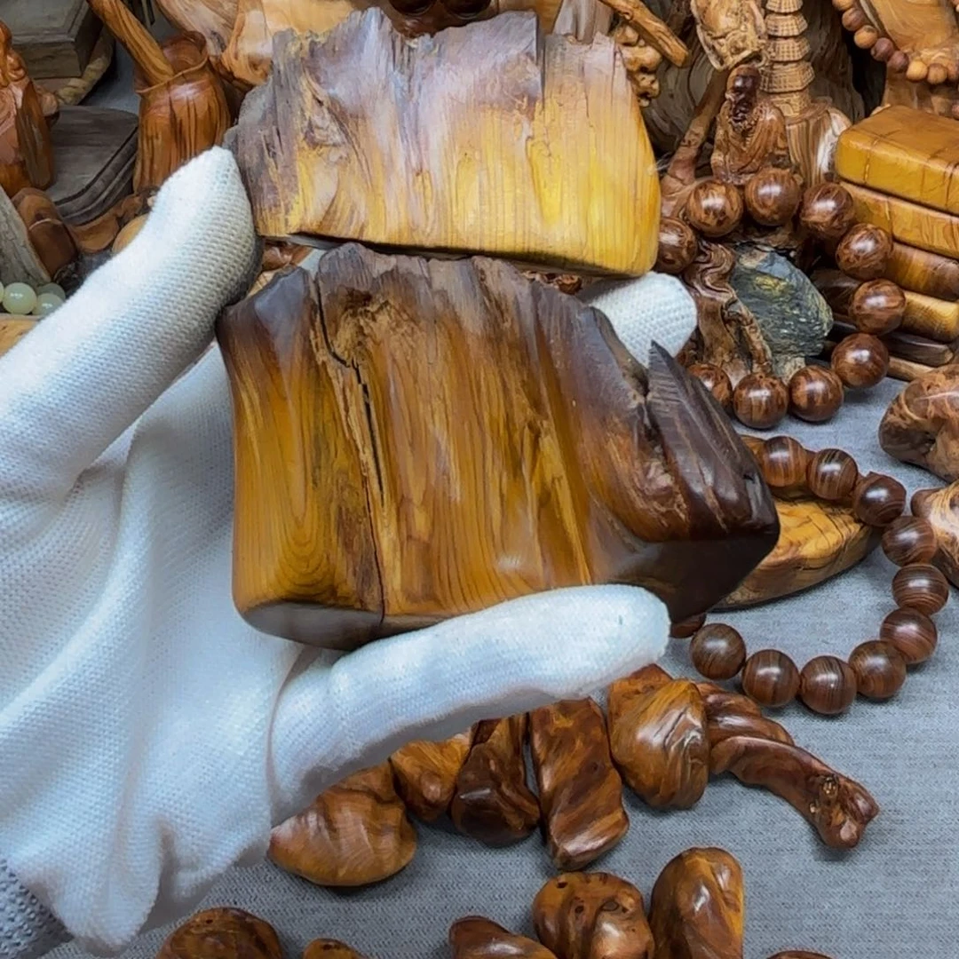 柏木（崖柏）盐****）太行崖柏雷击手把件两个